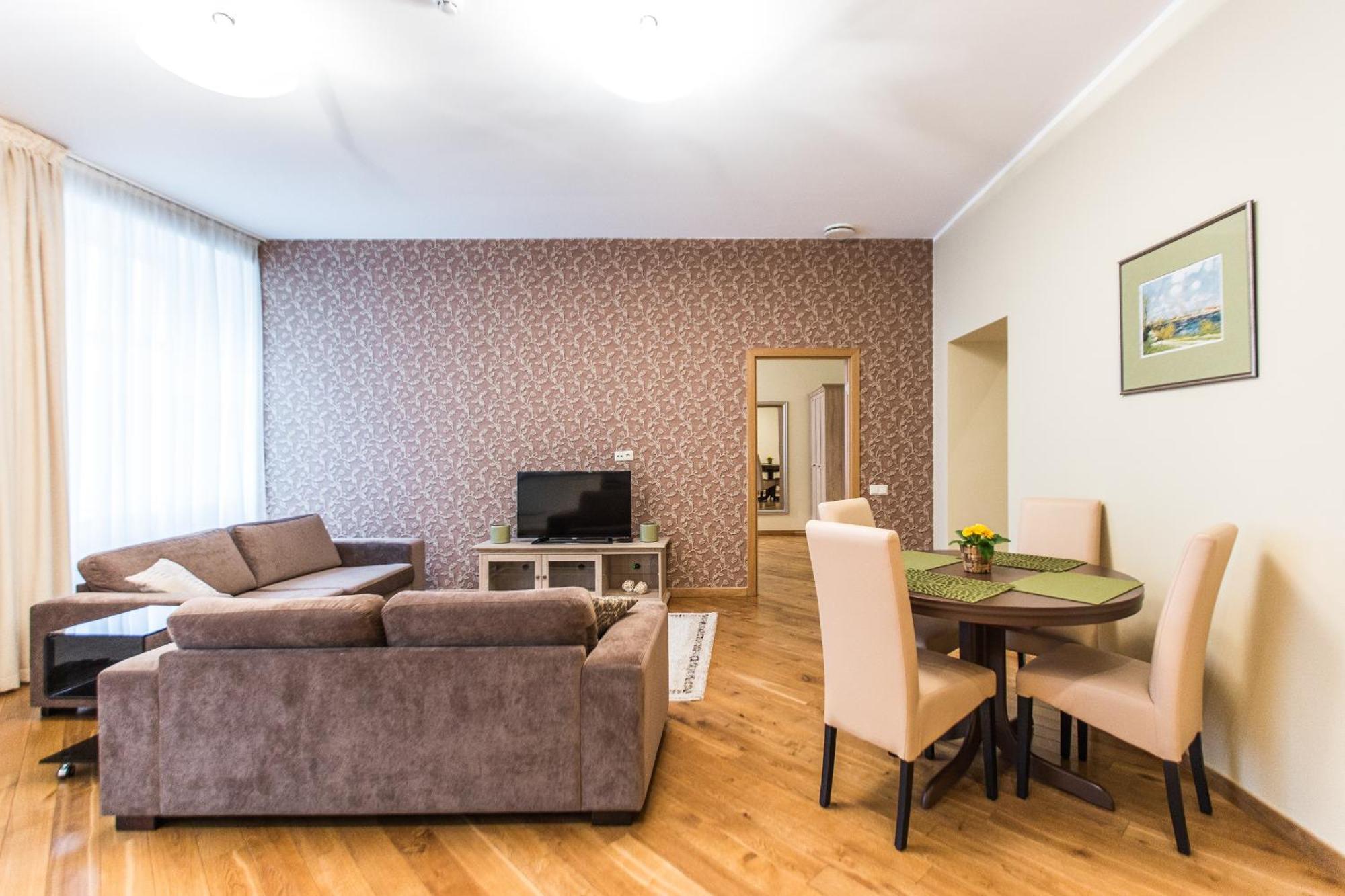 Riga Lux Apartments - Ernesta, Free Parking Екстериор снимка