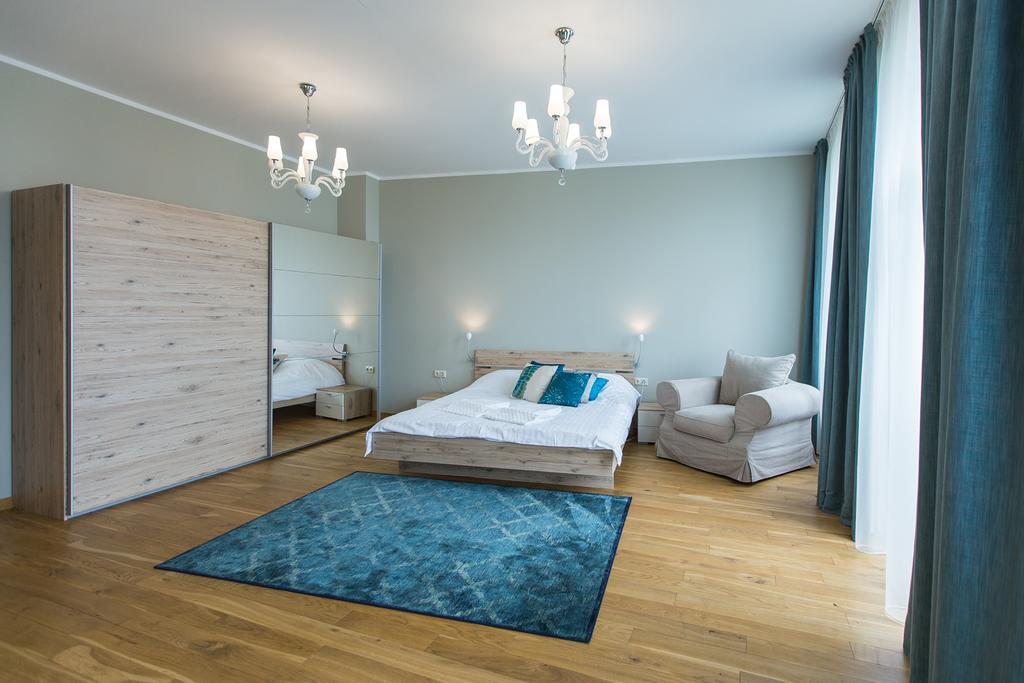 Riga Lux Apartments - Ernesta, Free Parking Стая снимка