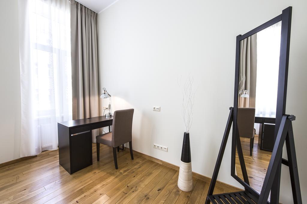 Riga Lux Apartments - Ernesta, Free Parking Екстериор снимка